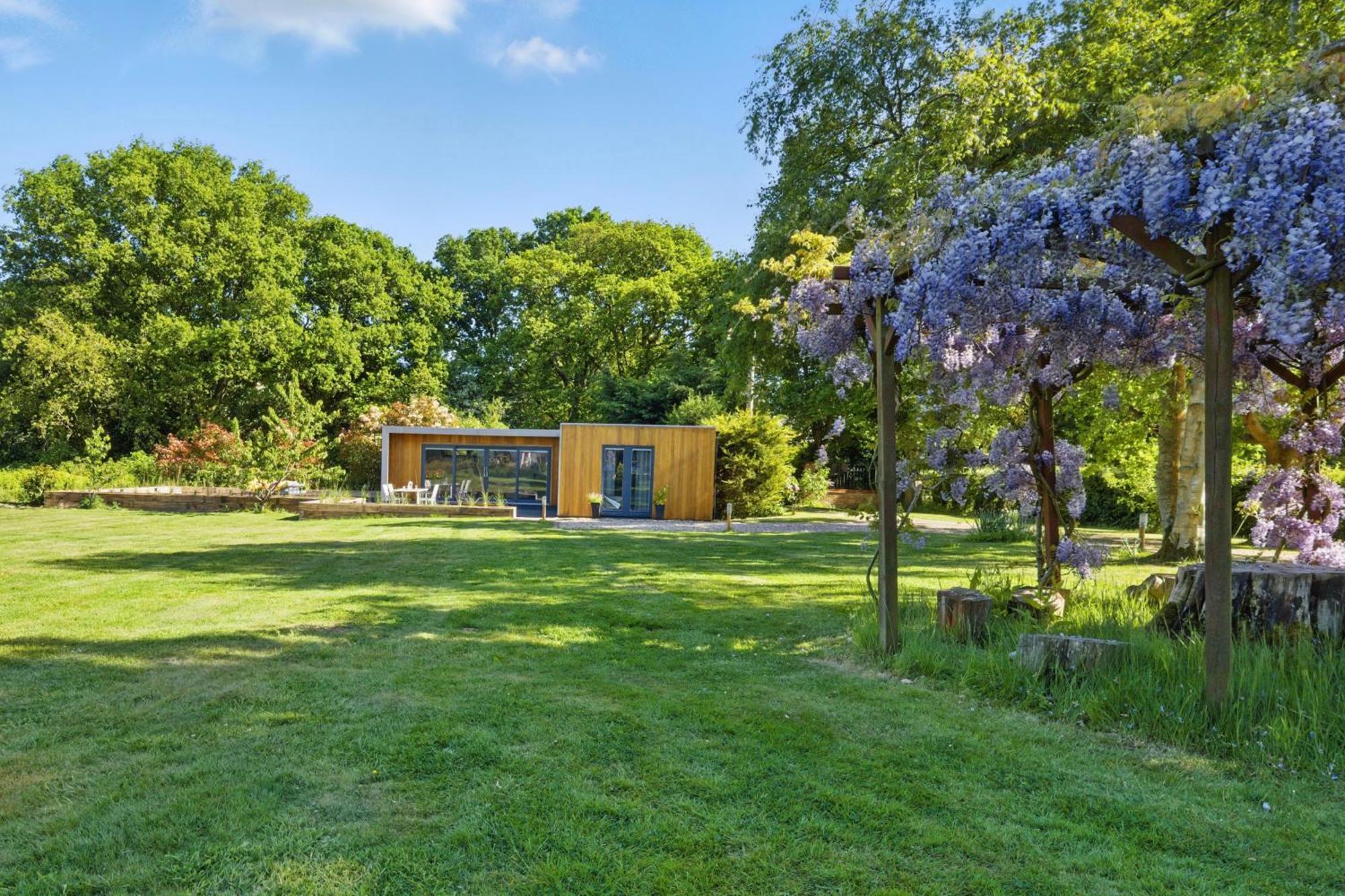 Countryside Annex- Sleeps 2 Free Parking & Garden Daire Canterbury Dış mekan fotoğraf